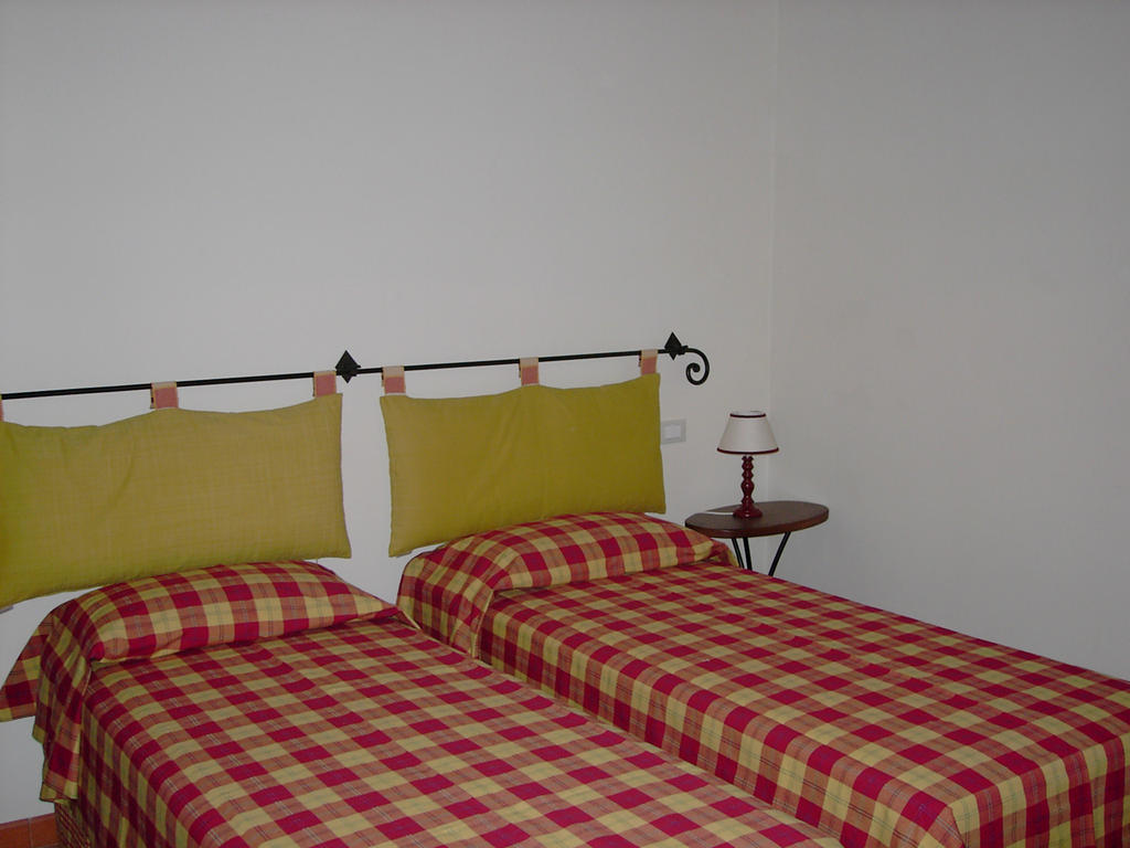 Montepulciano Stazione Frateria Di San Benedettoヴィラ 部屋 写真